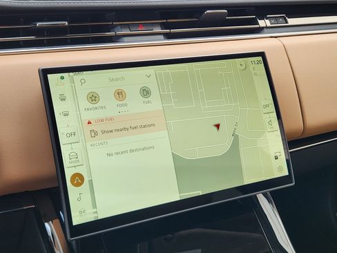 New 2026 Land Rover Range Rover Sport SE image 16