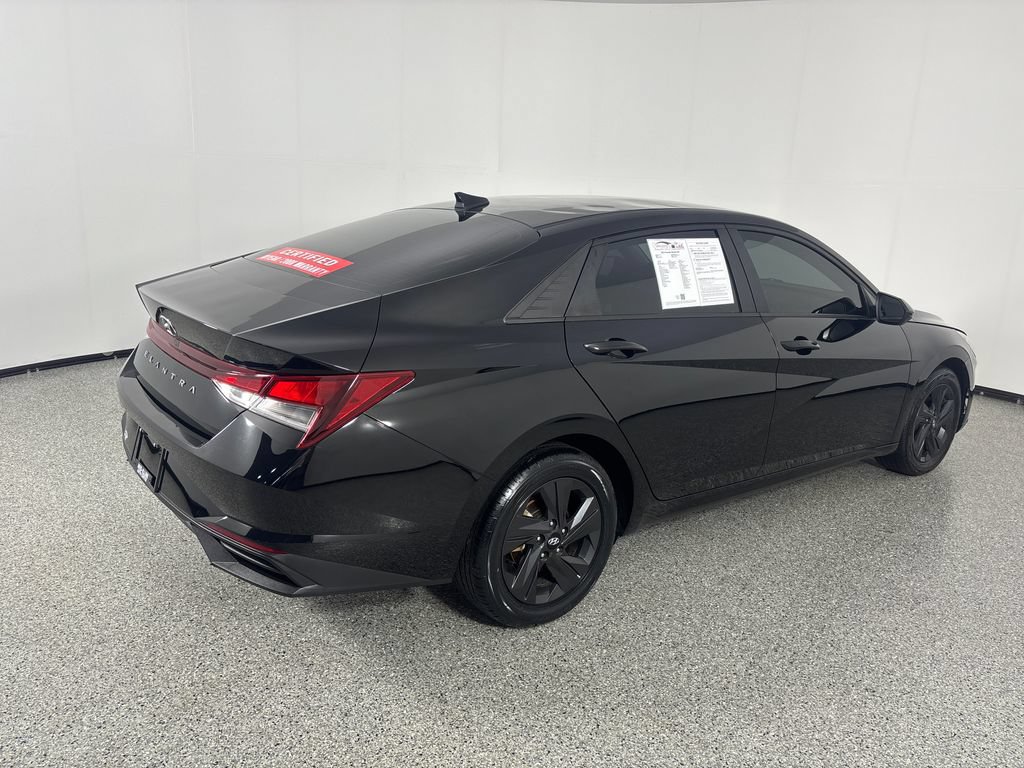 Used 2023 Hyundai Elantra SEL w/ Cargo Package FWD image 7
