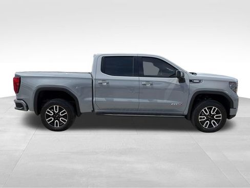 Used 2025 GMC Sierra 1500 AT4 w/ AT4 Premium Package AWD/4WD image 8