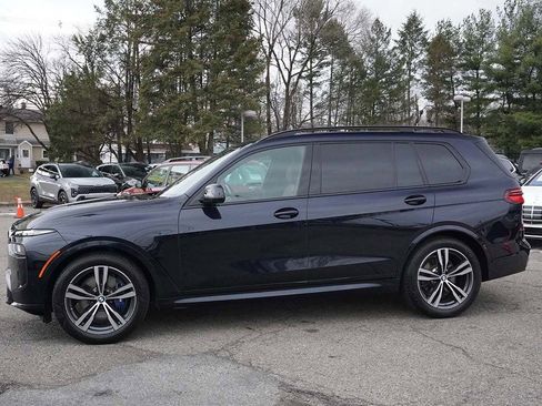 Used 2024 BMW X7 xDrive40i w/ M Sport Package AWD/4WD image 21