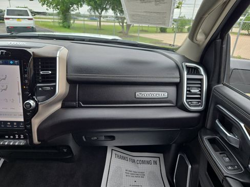 Used 2023 RAM 2500 Laramie AWD/4WD image 20