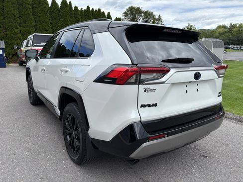 Used 2024 Toyota RAV4 XSE w/ Weather Package AWD/4WD image 6