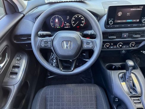 Certified 2023 Honda HR-V LX image 27