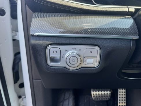 Certified 2022 Mercedes-Benz GLS 450 4MATIC image 22