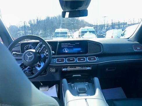 Used 2025 Mercedes-Benz GLE 53 AMG 4MATIC image 13
