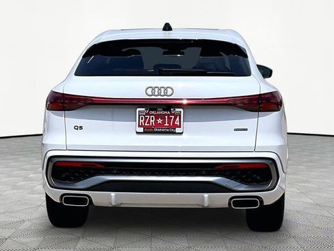 Used 2025 Audi Q5 Premium Plus w/ Premium Plus AWD/4WD image 4