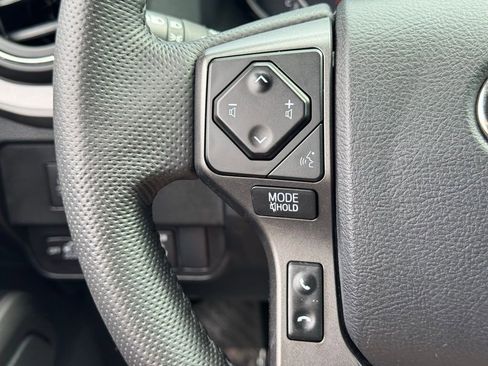 Used 2023 Toyota Tacoma TRD Sport image 27