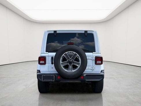 Used 2019 Jeep Wrangler Unlimited Sahara w/ Uconnect 4C Nav & Sound Group AWD/4WD image 7