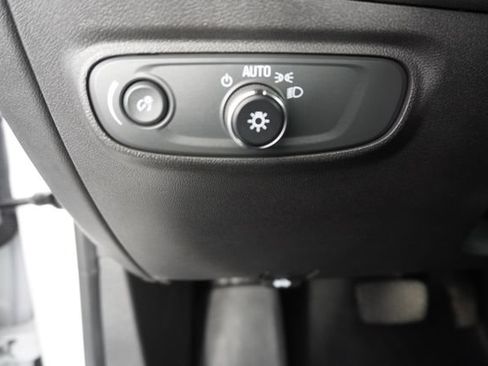 Used 2022 Chevrolet Equinox RS w/ RS Leather Package FWD image 26