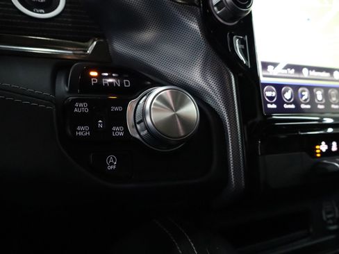 Used 2021 RAM 1500 Limited w/ Body Color Bumper Group image 20