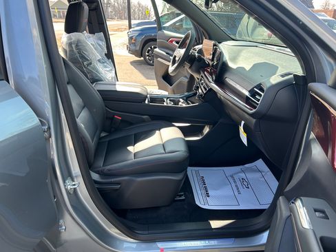 New 2026 Chevrolet Traverse Z71 image 25