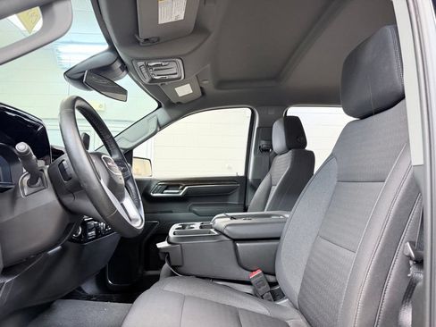 Used 2025 GMC Sierra 1500 SLE AWD/4WD image 13