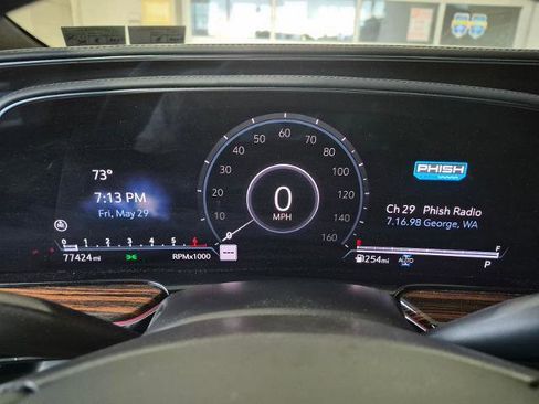 Used 2021 Cadillac Escalade Premium Luxury w/ LPO, Radiant Package AWD/4WD image 25