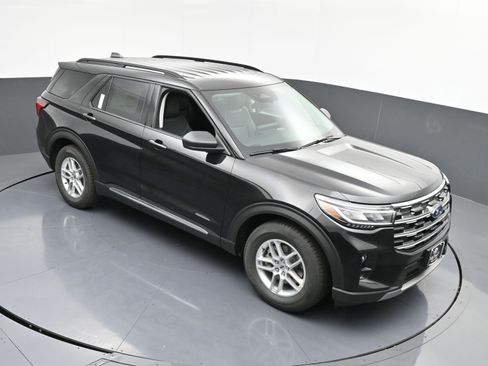 New 2025 Ford Explorer Active w/ Active Comfort Package image 18