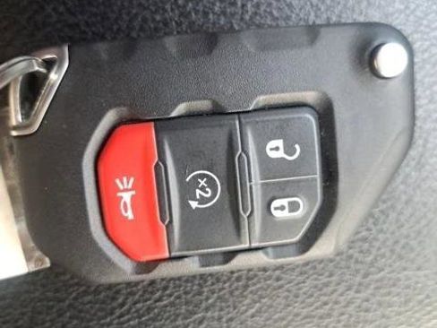 Certified 2021 Jeep Wrangler Sport image 20