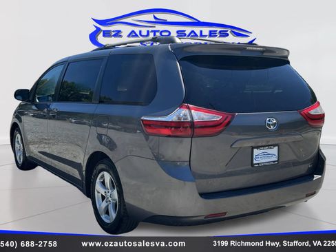 Used 2015 Toyota Sienna LE FWD image 7