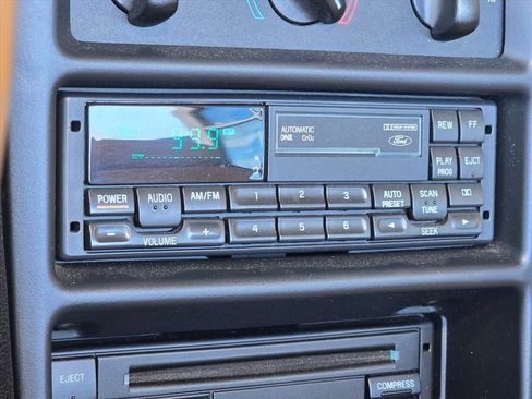 Used 1994 Ford Mustang GT RWD image 7