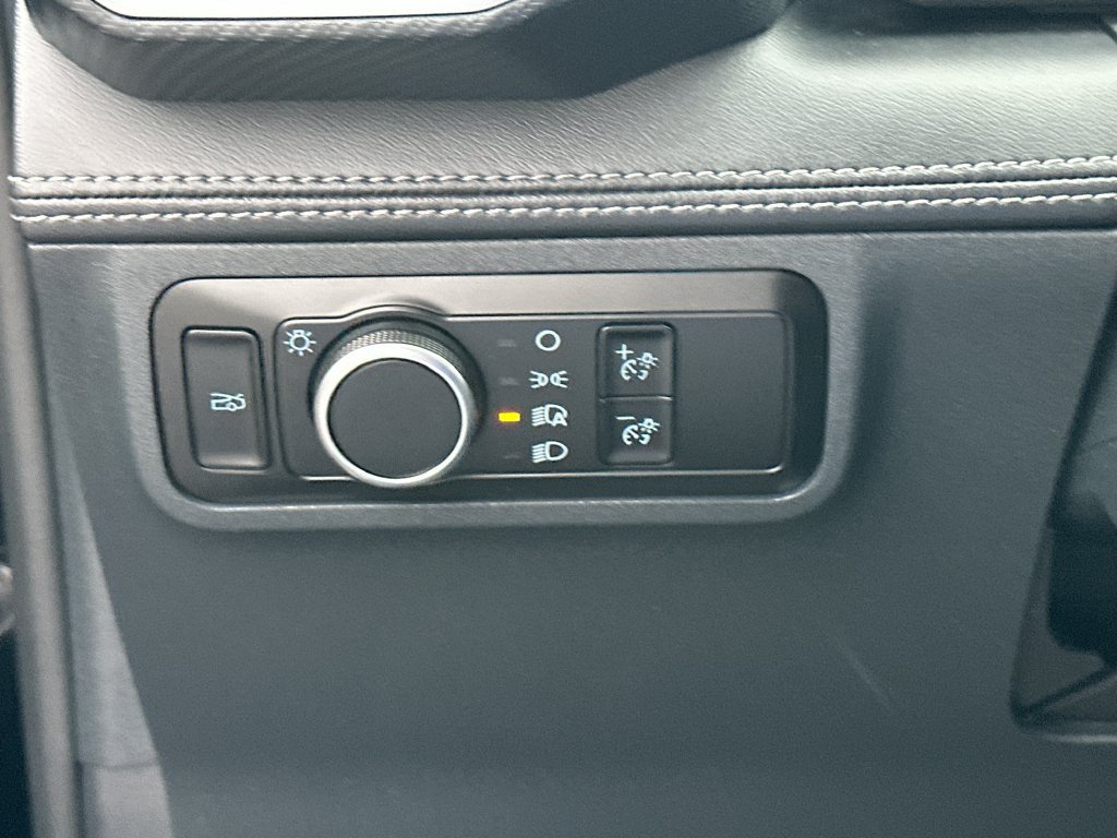 Used 2025 Ford Mustang Premium RWD image 10