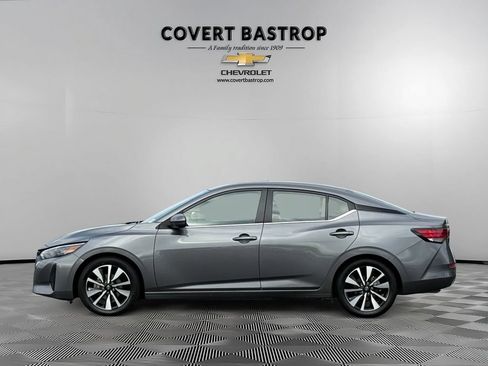 Used 2025 Nissan Sentra SV w/ SV Premium Package FWD image 4