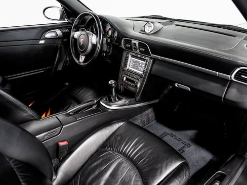 Used 2005 Porsche 911 Carrera S RWD image 27