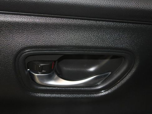 Used 2023 Honda HR-V EX-L image 8