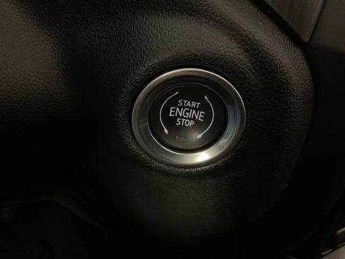 Used 2021 GMC Sierra 1500 Denali w/ Denali Ultimate Package AWD/4WD image 23
