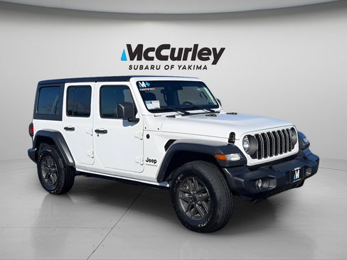 Used 2024 Jeep Wrangler Unlimited Sport AWD/4WD image 7