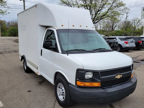 Used 2016 Chevrolet Express 3500 RWD image 15