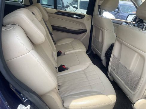 Used 2017 Mercedes-Benz GLS 450 4MATIC image 28