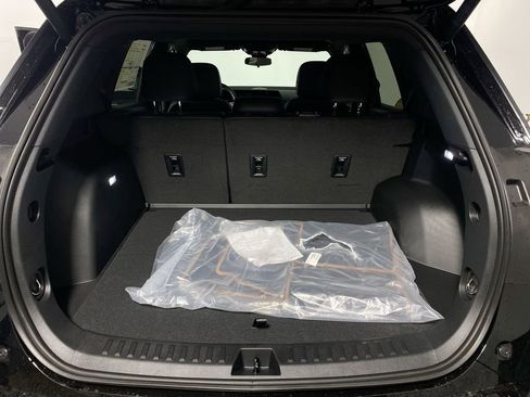 Used 2026 GMC Terrain AT4 w/ Convenience Package III image 23