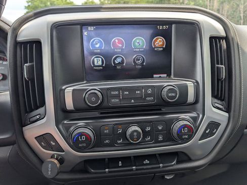 Used 2015 GMC Sierra 1500 SLE w/ SLE Value Package AWD/4WD image 16