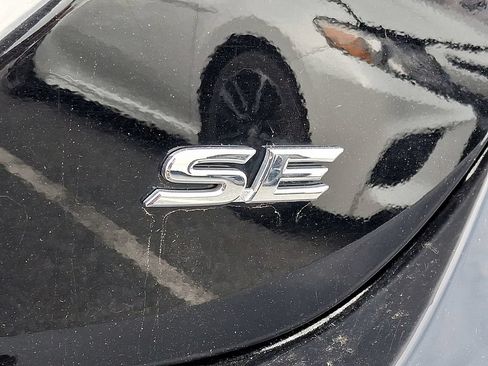 Used 2024 Toyota Camry SE FWD image 11