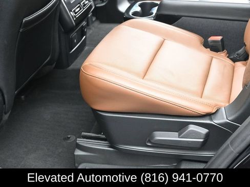 Used 2023 Lincoln Aviator Reserve w/ Equipment Group 201A AWD/4WD image 16