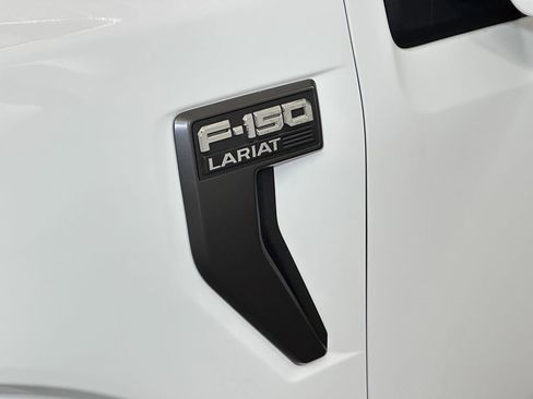 Certified 2022 Ford F150 Lariat w/ Equipment Group 502A High image 21