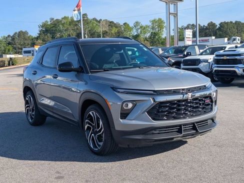 New 2026 Chevrolet TrailBlazer RS w/ Convenience Package image 2