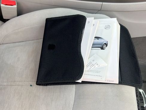 Used 2012 Buick LaCrosse Convenience image 22