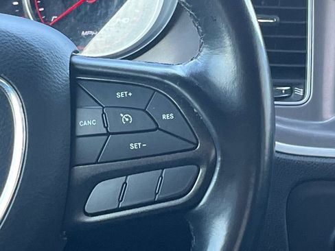 Used 2022 Dodge Charger SXT w/ Leather Interior Group RWD image 12