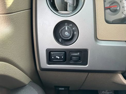 Used 2010 Ford F150 Lariat RWD image 28