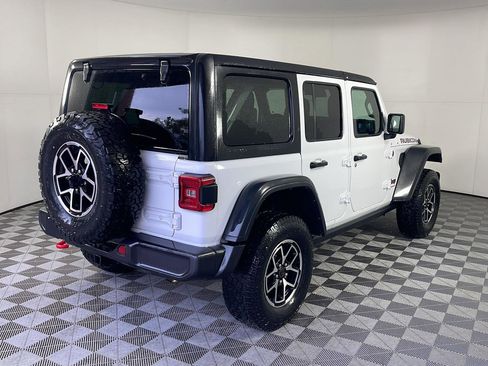 Used 2024 Jeep Wrangler Unlimited Rubicon image 7
