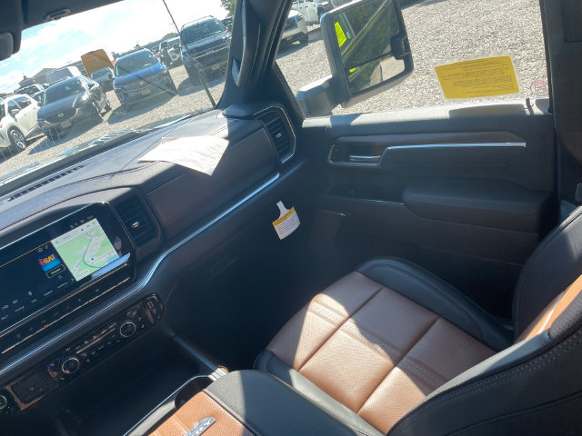 Certified 2025 Chevrolet Silverado 2500 High Country w/ High Country Premium Package AWD/4WD image 24