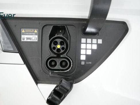 Used 2024 Hyundai Ioniq 5 SEL RWD image 10