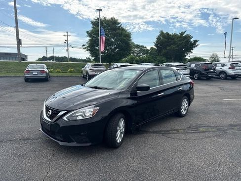 Used 2019 Nissan Sentra SV w/ Exterior Package FWD image 7