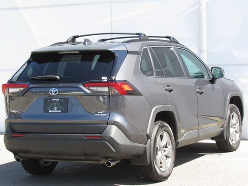 Certified 2024 Toyota RAV4 LE AWD/4WD image 6