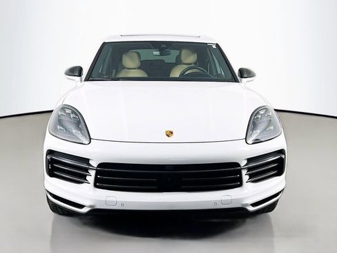 Used 2023 Porsche Cayenne S AWD/4WD image 2