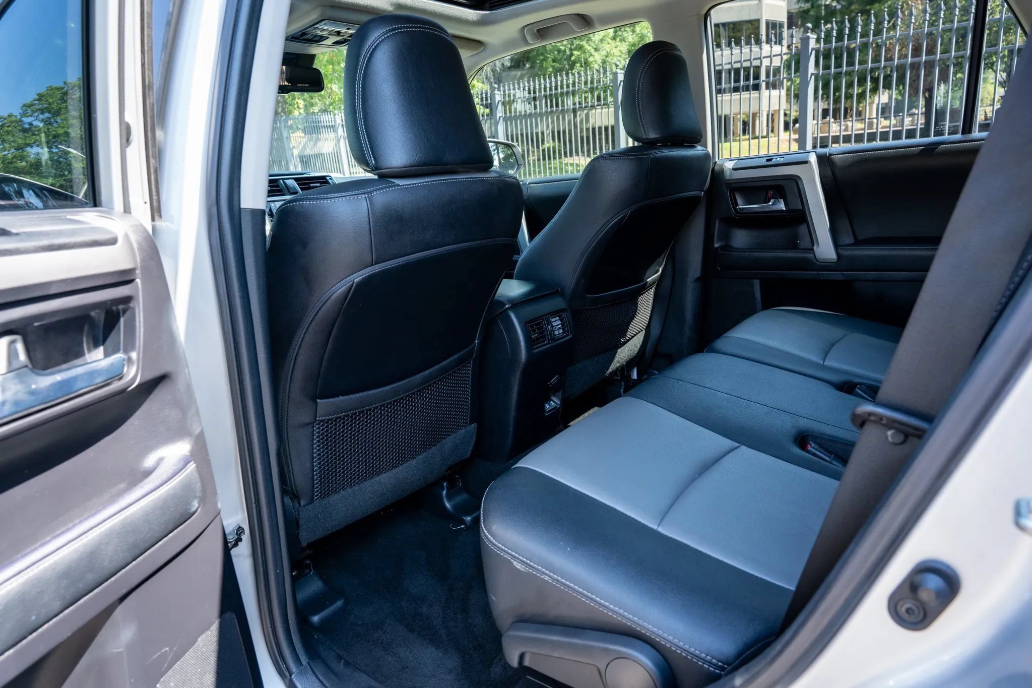 Used 2022 Toyota 4Runner SR5 Premium w/ Moonroof Package AWD/4WD image 13