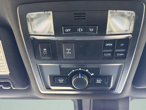 Used 2019 Toyota Tacoma TRD Pro AWD/4WD image 28
