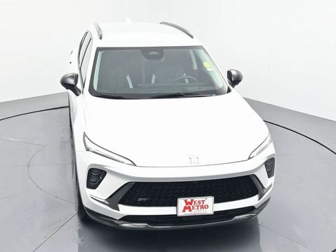 Used 2025 Buick Envision Sport Touring image 4