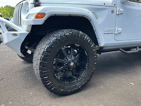 Used 2020 Jeep Gladiator Sport w/ Quick Order Package 24S image 4