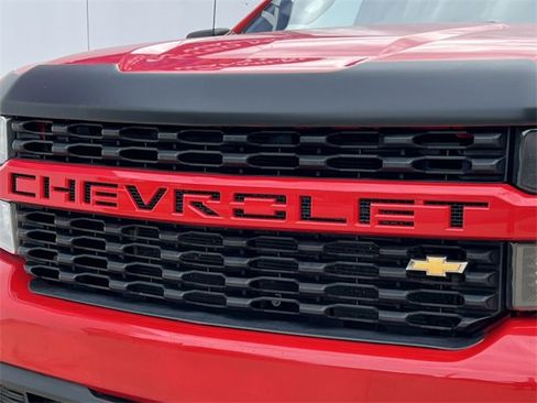 Used 2019 Chevrolet Silverado 1500 Custom image 34
