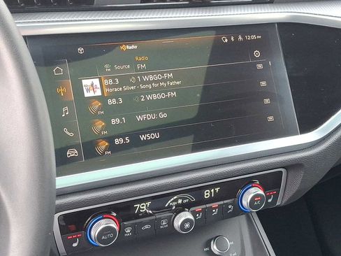 Used 2025 Audi Q3 2.0T Premium w/ Convenience Package image 14